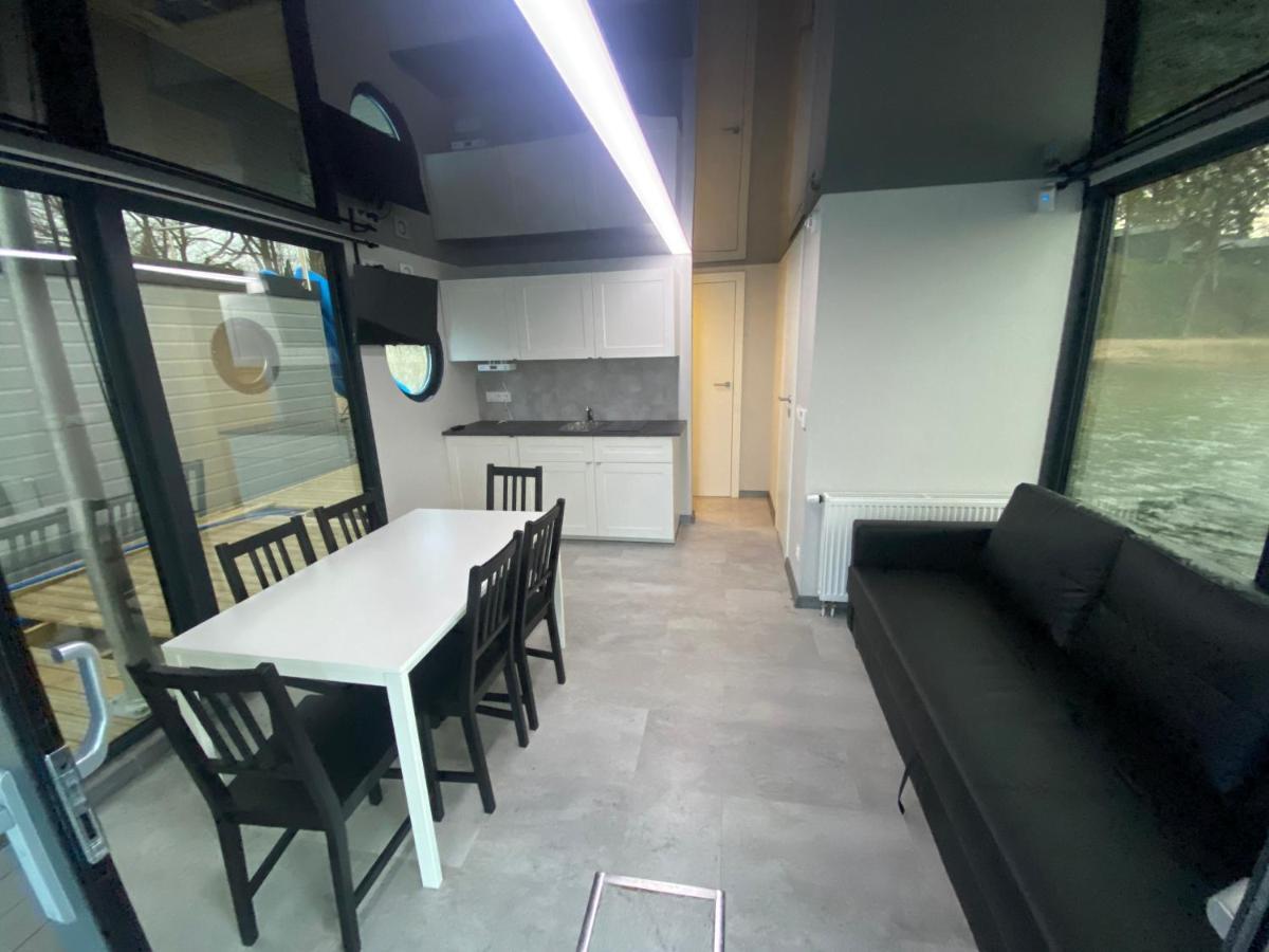 Апартаменты Houseboat Park Wodny Cieszyno Злоценец Экстерьер фото